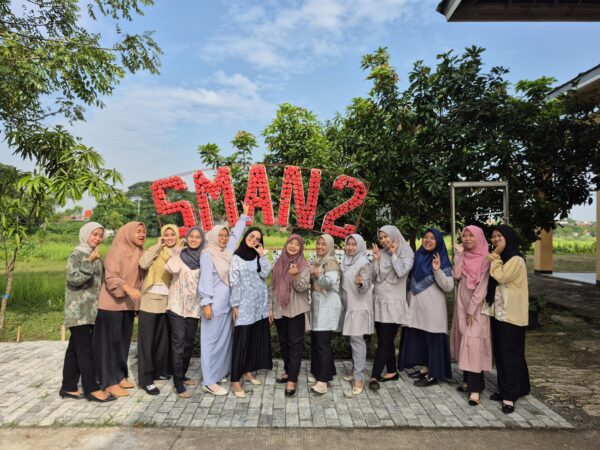 Guru Wanita SMADU